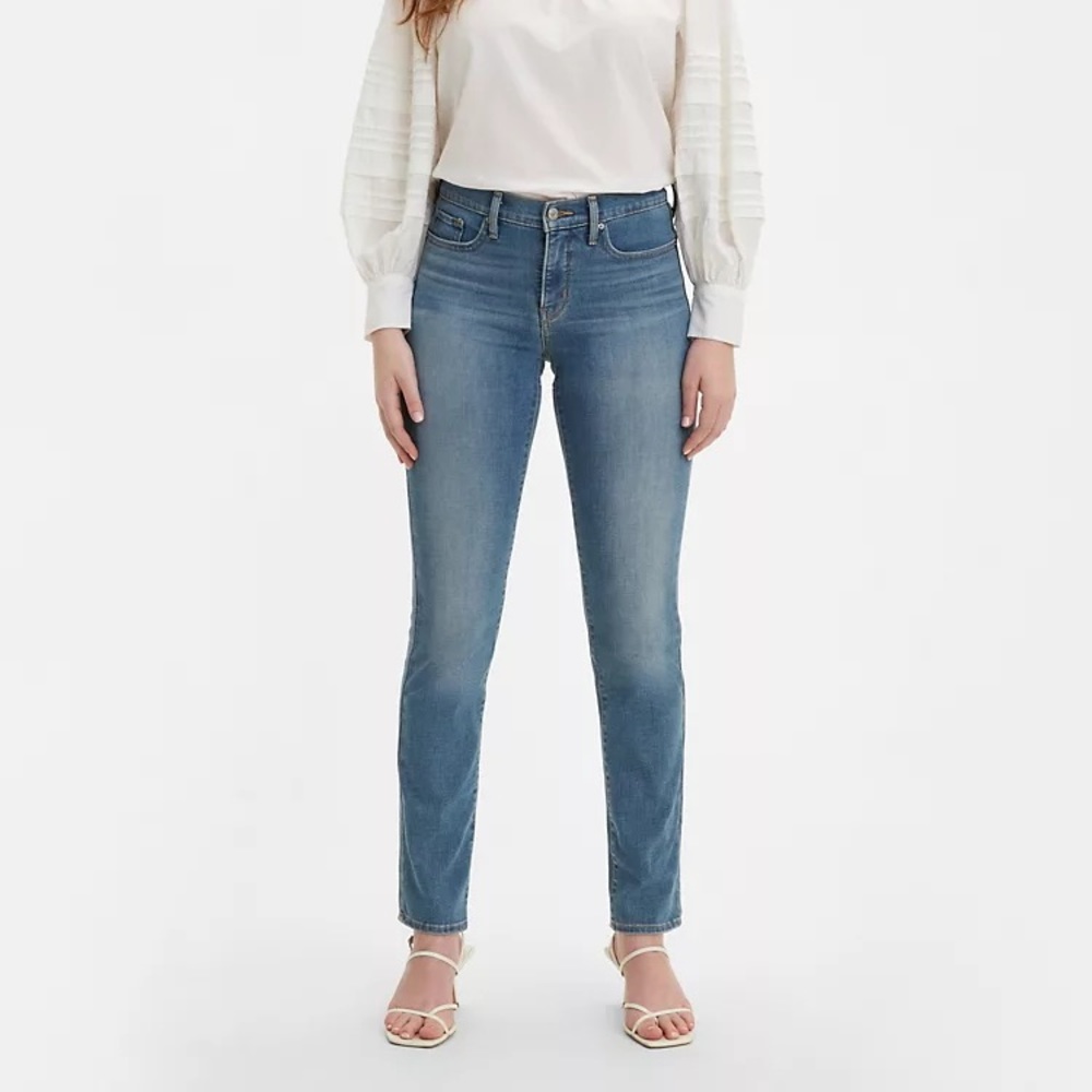 ⚡️FLASH SALE!✨ 💕👖Levi’s Light Wash 💝Bold Curve Skinny Jeans 25